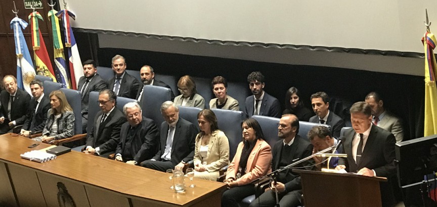 Inauguración del Congreso Internacional de Odontología en el Aula Magna de la UBA