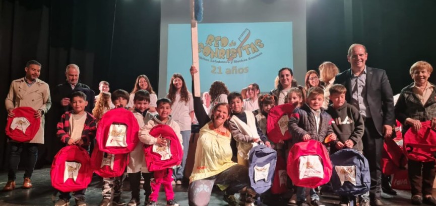 Programa “Sonrisas Brillantes, Futuros Brillantes”